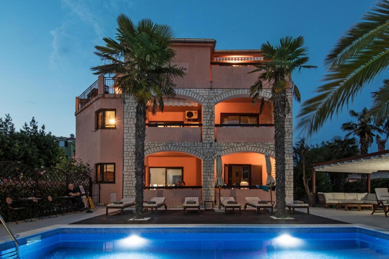 Bed & Breakfast Anita Medulin Exterior foto
