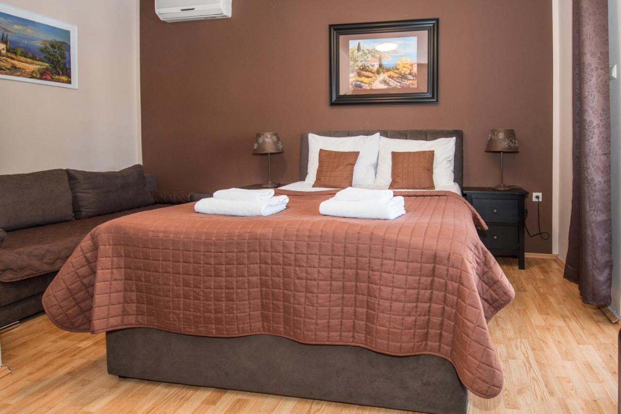 Bed & Breakfast Anita Medulin Exterior foto