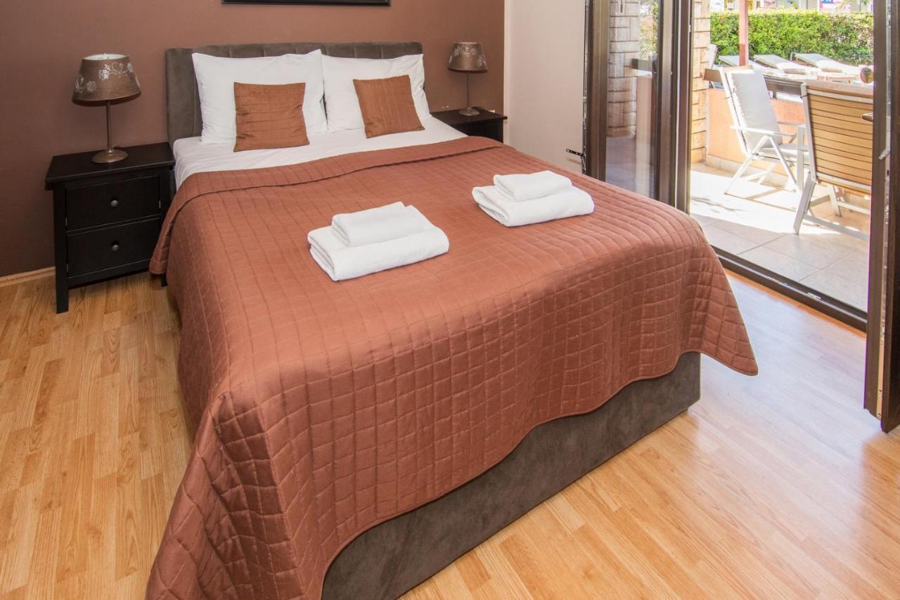 Bed & Breakfast Anita Medulin Exterior foto